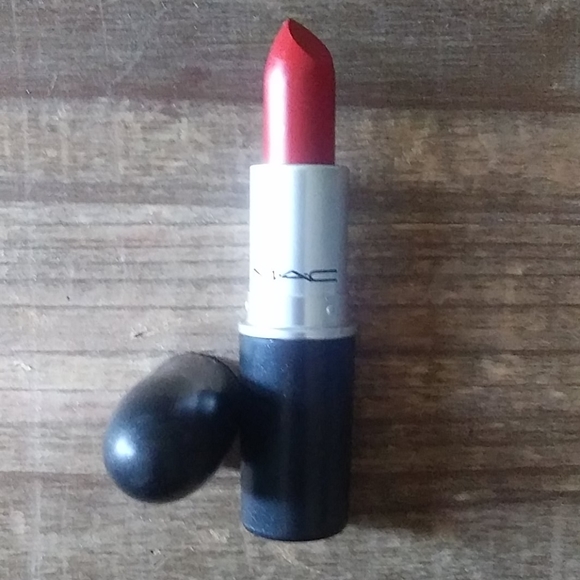 MAC Lipstick 💄 - Picture 2 of 6